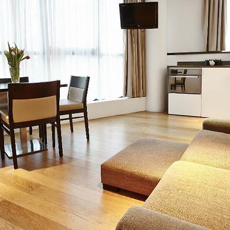 Tower Bridge London Apartments ภายนอก รูปภาพ