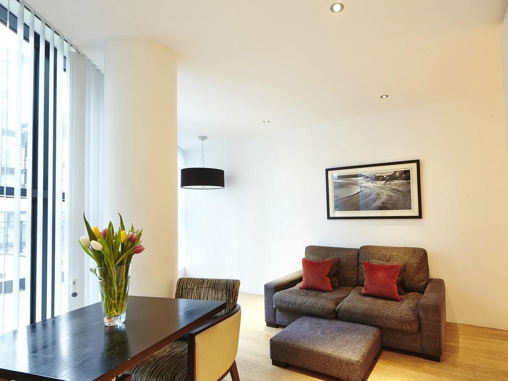 Tower Bridge London Apartments ภายนอก รูปภาพ